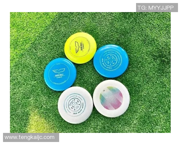 武汉飞盘队与重庆飞盘队赛后复盘分析个人能力的对比与启示