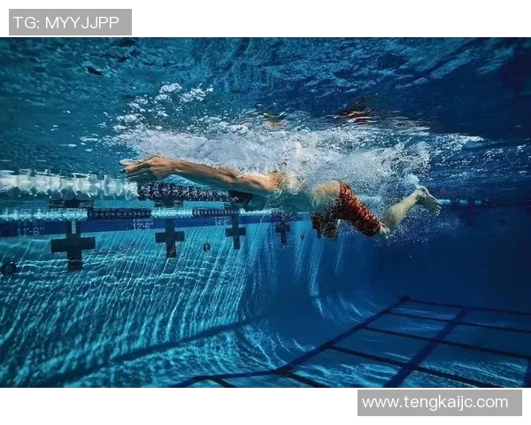 蛙泳技术解析与训练方法探索 提升游泳水平的关键技巧与策略